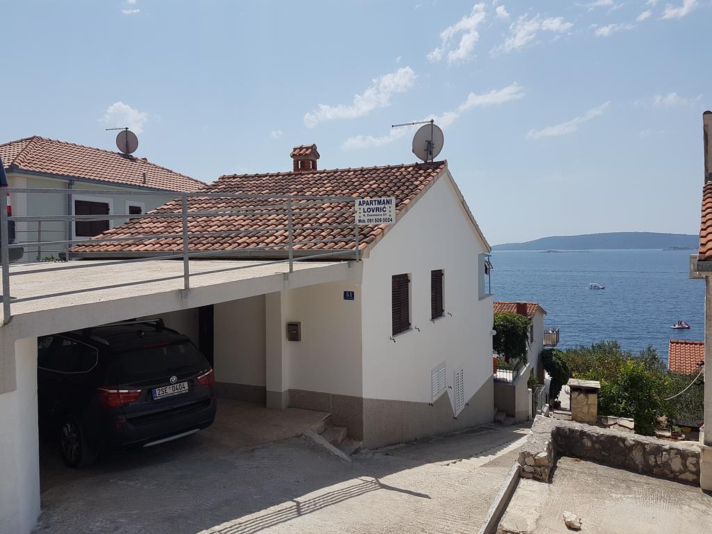 Apartments Lovric - 30 Meters To The Beach Trogir Exterior foto